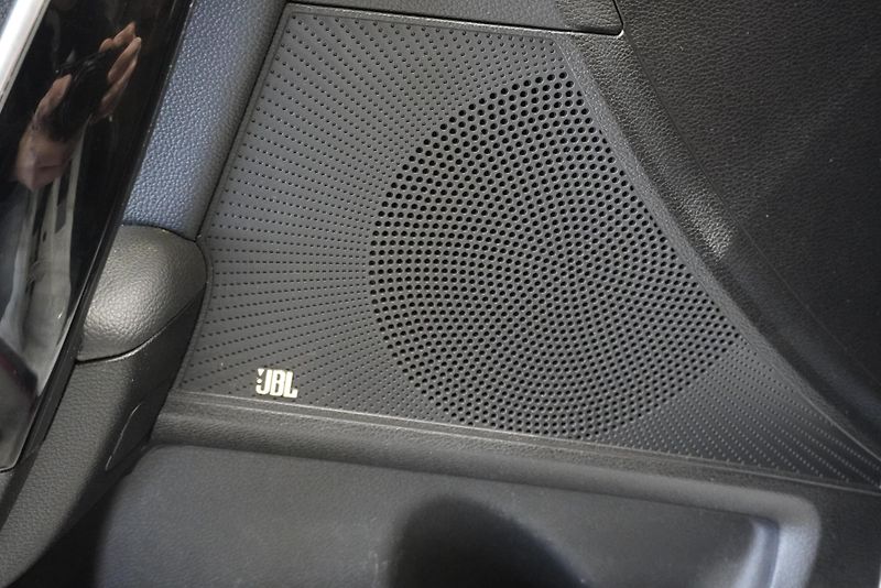 Kia ProCeed 1.6 T-GDI 150kW GT-LINE AUT - fotka 14 z 31