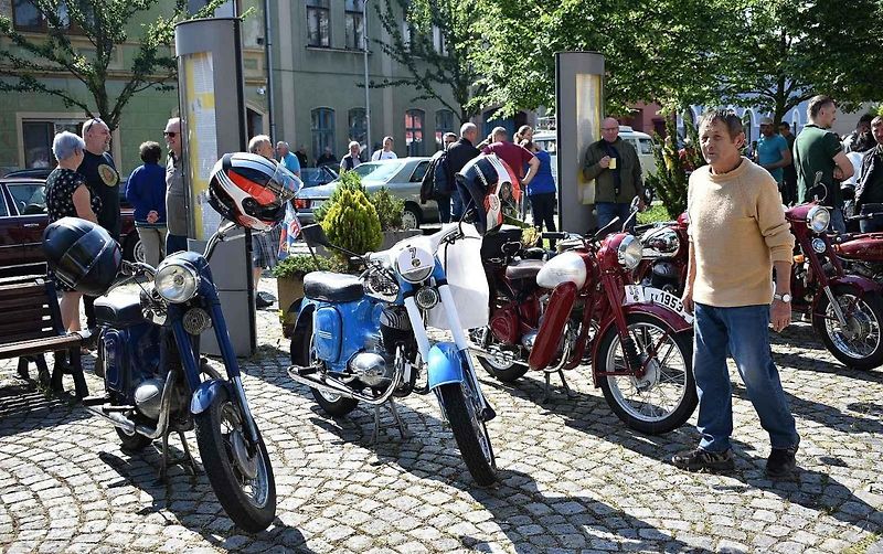 Nablýskaní veteráni projížděli v sobotu celým jihem Prostějovska. Konala se zde tradiční Veterán rallye. 17.6. 2023