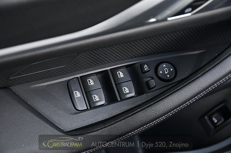 BMW Řada 4 420d xDrive M-SPORT ČR PANO 1M - fotka 25 z 55