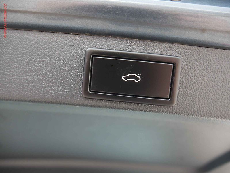 Škoda Octavia (2016) 1.6 TDi, AC, bixen. - fotka 21 z 22