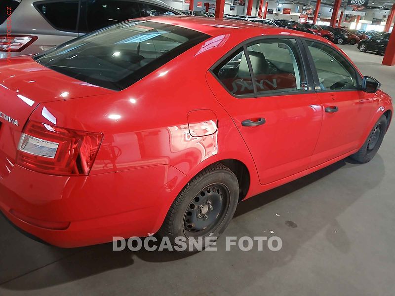 Škoda Octavia (2015) 1.6, ČR - fotka 2 z 3