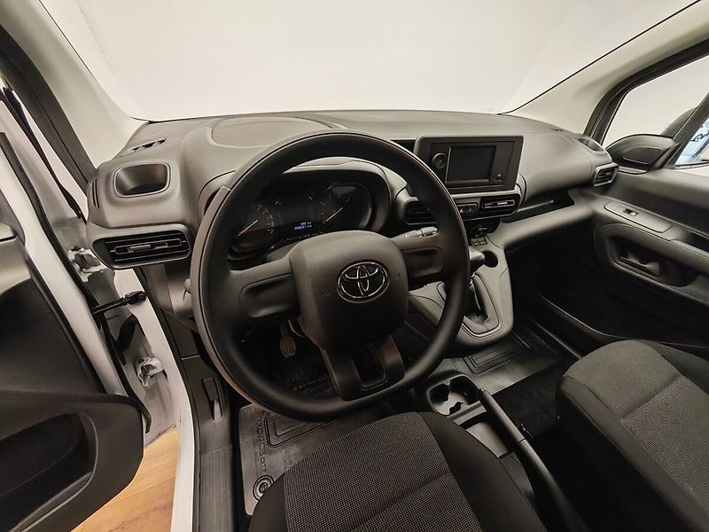 Toyota ProAce City 1.5 D-4D 130k Extra LWB Active - fotka 9 z 24