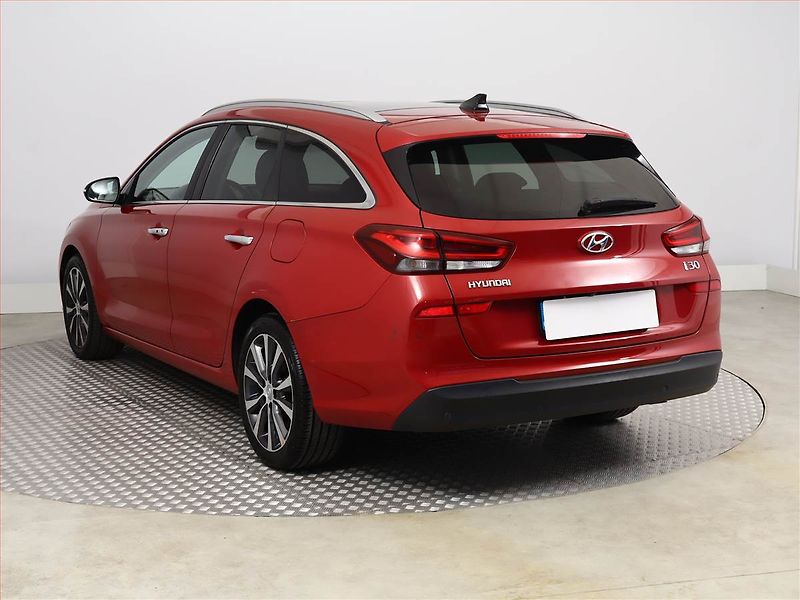 Hyundai i30 (2018) 1.6 CRDi, Automat, Kůže, Navi - fotka 4 z 18