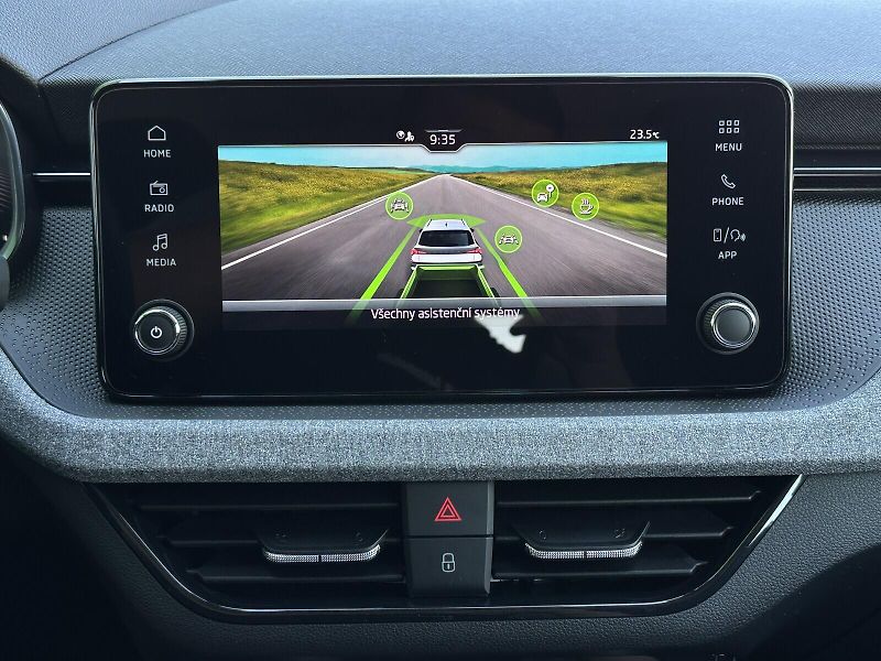 Škoda Kamiq 1.0TSi 116PS KAMERA+PDC P/Z Sm - fotka 29 z 42