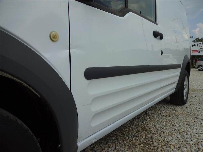 Ford Transit Connect 1,8 TDCi 66kW !!DPH!! - fotka 13 z 42