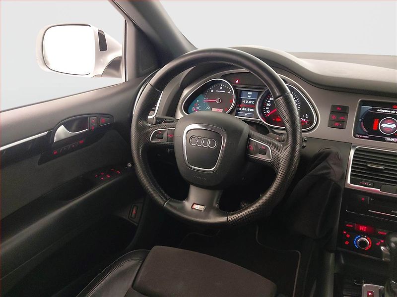 Audi Q7 (2011) 3.0 TDI, 4X4, Automat, 7 míst - fotka 7 z 23