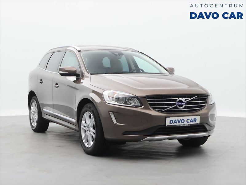 Volvo XC60 2,4 D4 140kW Summum 4x4 Aut. C - fotografie inzerátu
