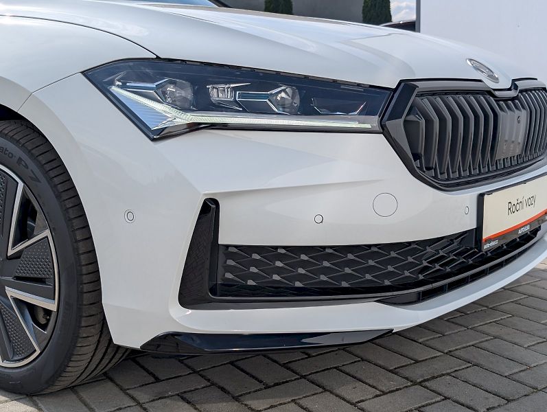 Škoda Superb (2026) Combi 2,0 TDI / 142 kW DSG 4x4 - fotka 15 z 30