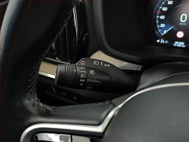 Volvo V60 (2020) T8 Twing Engine - fotka 19 z 23