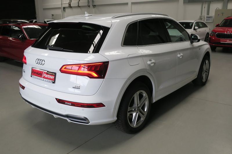 Audi Q5 (2018) 3,0 TDI 210 KW Quattro  S-line - fotka 4 z 49