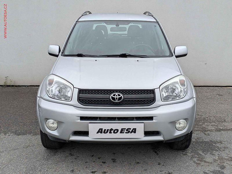 Toyota RAV4 (2004) 2.0 VVT-i 4WD, ČR, AC, TZ - fotka 2 z 15