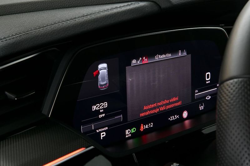 Audi e-tron 55 300kW S-line BlackEdi NV TZ - fotka 40 z 44