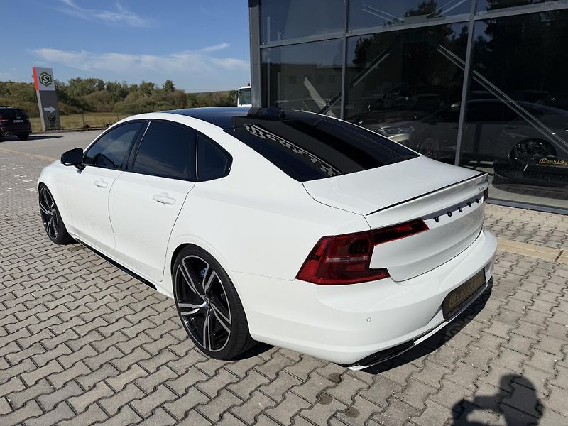 Volvo S90 (2020) 228kW T6 AWD R-DESIGN HUD K360 - fotka 5 z 47