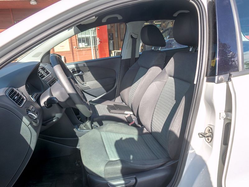 Volkswagen Polo (2011) 1.2TDI – MINIMÁLNÍ SPOTŘEBA - fotka 13 z 34