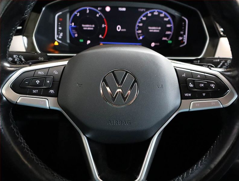 Volkswagen Passat (2021) 2.0 TDI, Automat, Kůže, Navi - fotka 12 z 31