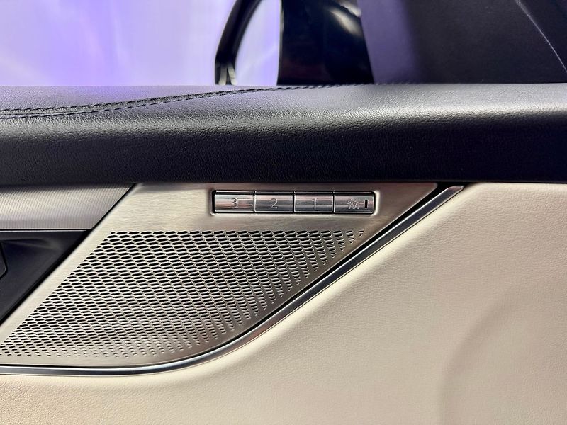 Jaguar F-Pace D200 S AWD, PANORAMA, ASSIST, - fotka 26 z 31