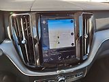 Volvo XC60 Momentum Pro B4 AWD 145kW - náhled 23