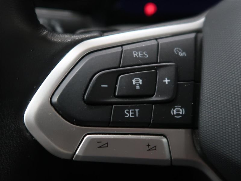 Volkswagen Golf 1,5 TSI EVO Life 1.majitel CZ - fotka 19 z 34