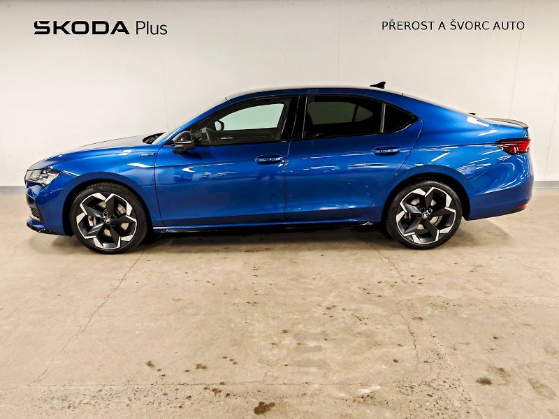 Škoda Superb (2025) 2.0 TSI 195 kW DSG Sportline - fotka 3 z 33