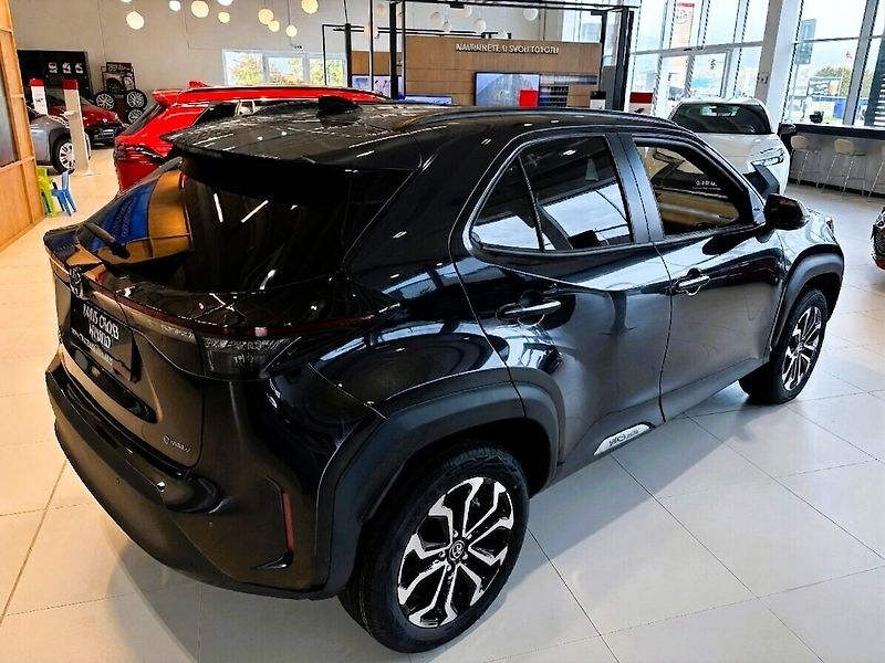 Toyota Yaris Cross 1,5   Style HEV - fotka 7 z 8