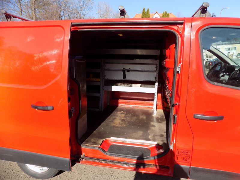 Opel Vivaro (2016) 1,6 88KW KLIMA - fotka 34 z 45