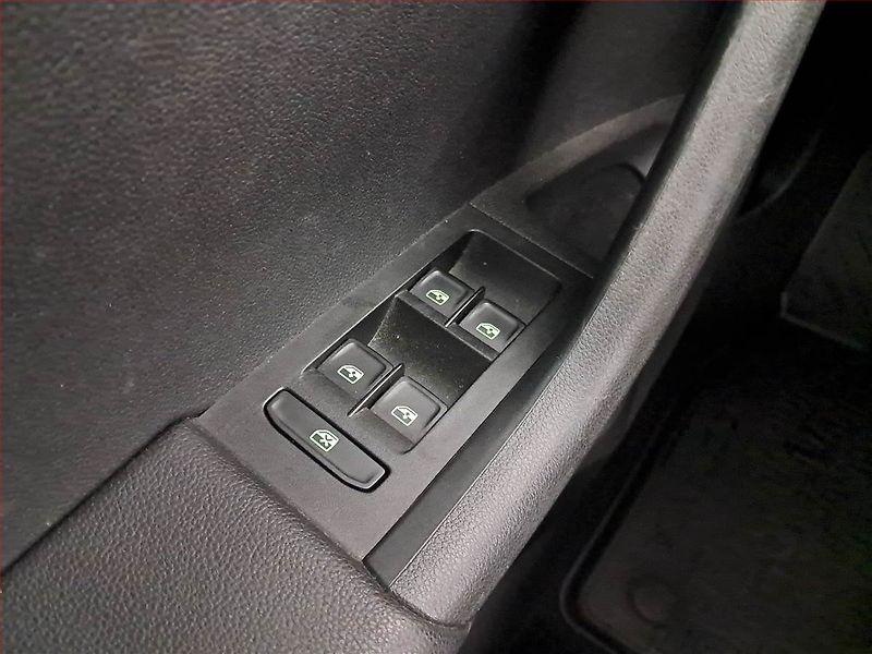 Škoda Octavia (2016) Style 2.0 TDI, Serv.kniha - fotka 19 z 19