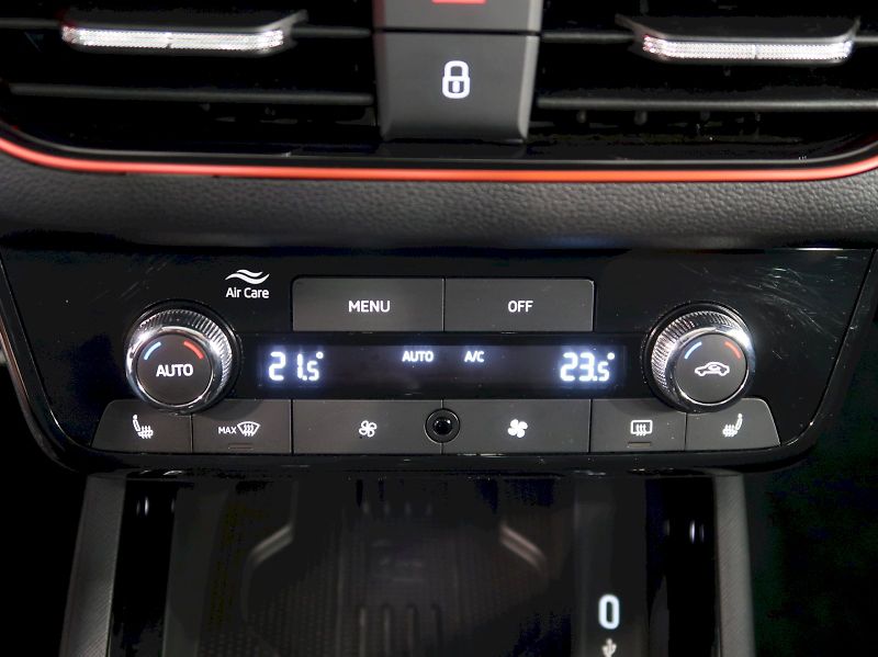 Škoda Scala (2026) MONTE CARLO 1.5TSI 110KW DSG P - fotka 30 z 38