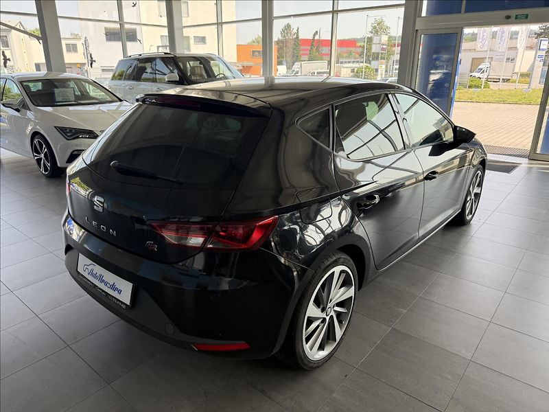Seat Leon 1,4   FR,TSI103kW,ŘEMEN,SERVIS - fotka 6 z 24