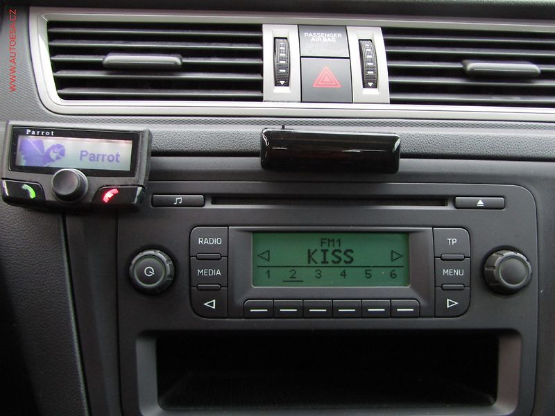 Škoda Rapid (2013) 1.2 TSi, 2.maj,ČR, AC, tažné - fotka 12 z 14
