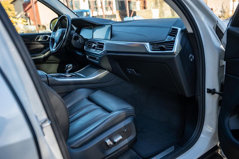 BMW X5 (2019) 30d xDrive xLine, LED, BLIS - fotka 17 z 27