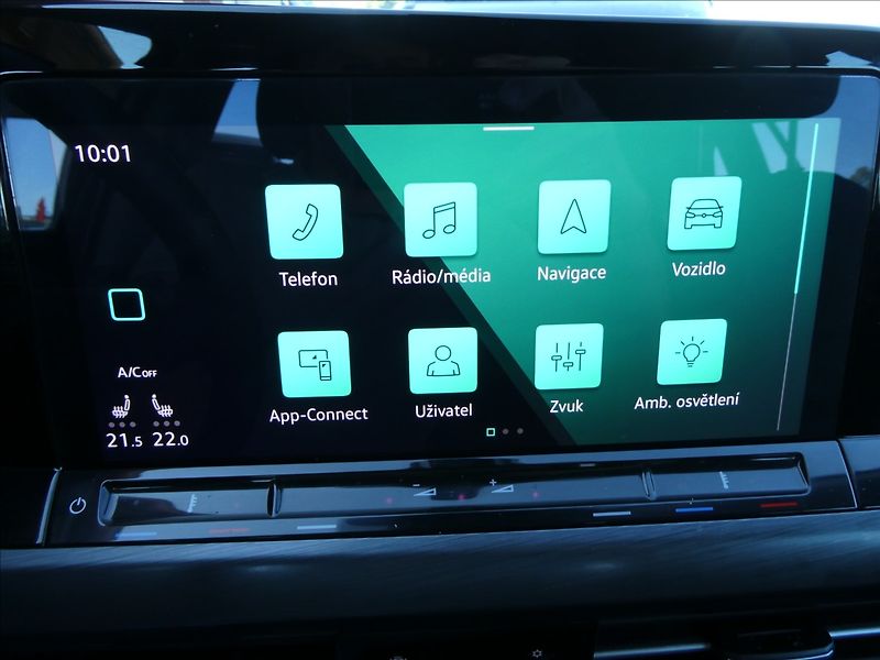 Volkswagen Golf 1,5 TSi 110kW Style,2xkola,DPH - fotka 34 z 47
