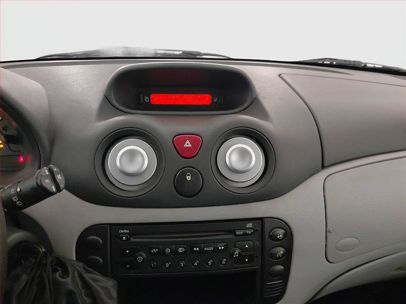 Citroën C3 (2003) 1.4 HDi, nová STK, Tažné - fotka 12 z 15