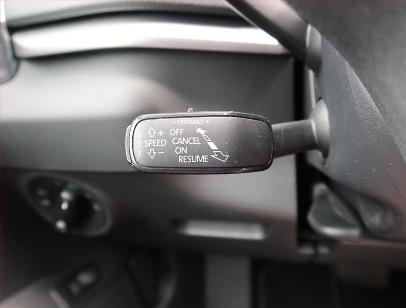 Škoda Karoq (2023) Ambition 2.0 TDI - fotka 21 z 24
