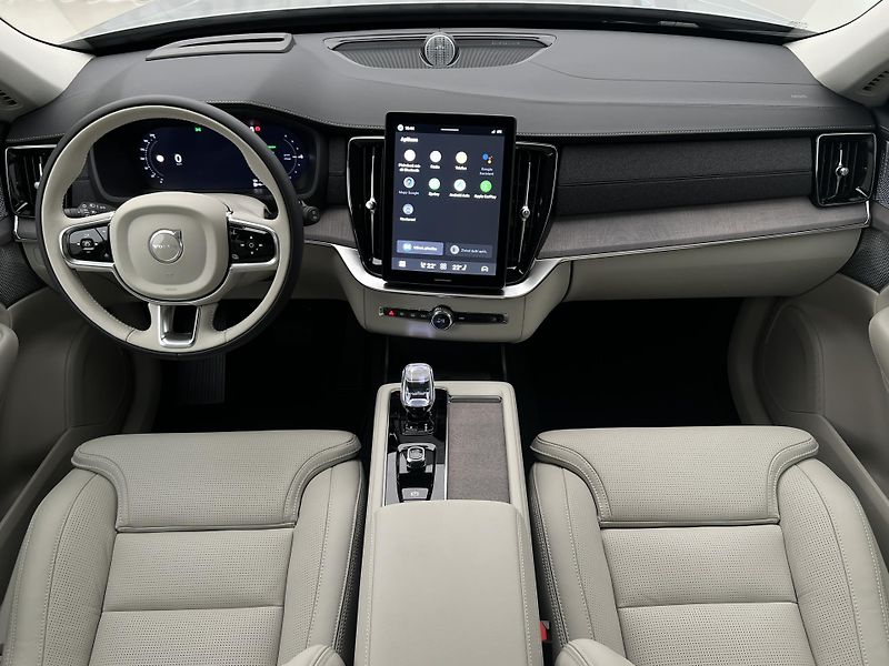 Volvo XC90 (2026) T8 AWD PLUS BRIGHT - fotka 2 z 45