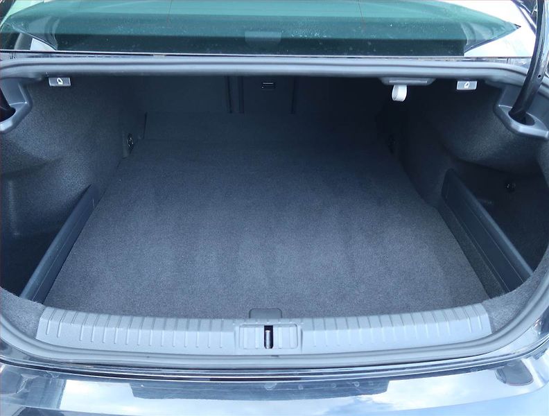 Volkswagen Passat (2016) Comfortline 1.8 TSI - fotka 13 z 18