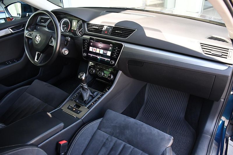 Škoda Superb 1,5TSi STYLE - fotka 13 z 57