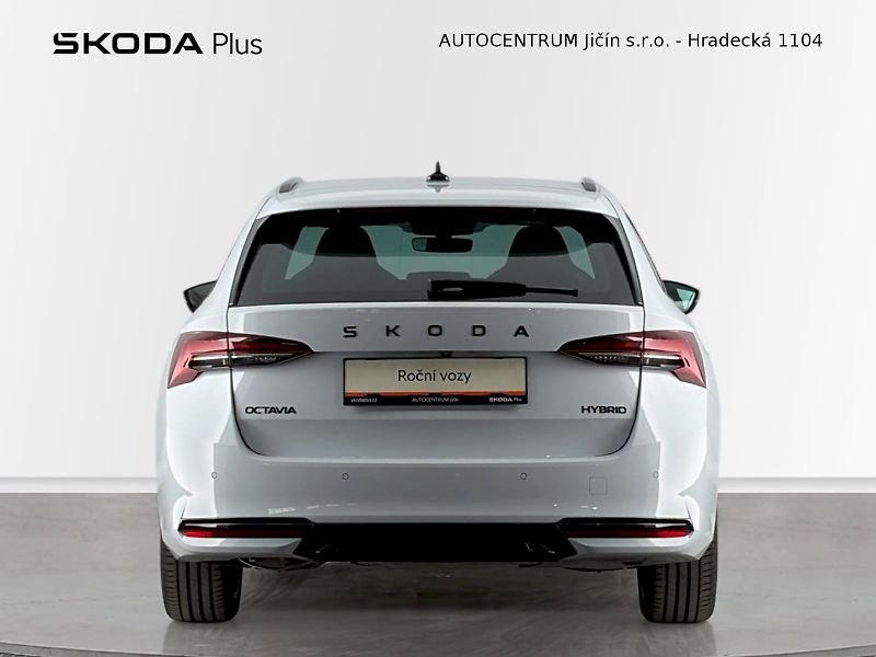 Škoda Octavia (2025) Combi DSG 1.5TSI 110kW SportLi - fotka 6 z 30