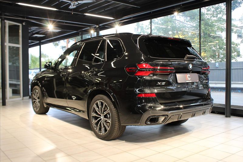 BMW X5 xDrive30d M Sport Pro DAProf/N - fotka 4 z 37