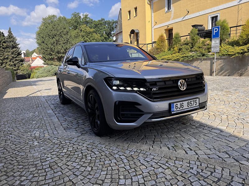 Volkswagen Touareg (2018) - fotka 2 z 17