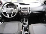 Hyundai i20 (2013) 1.3i, AC, TZ - náhled 8