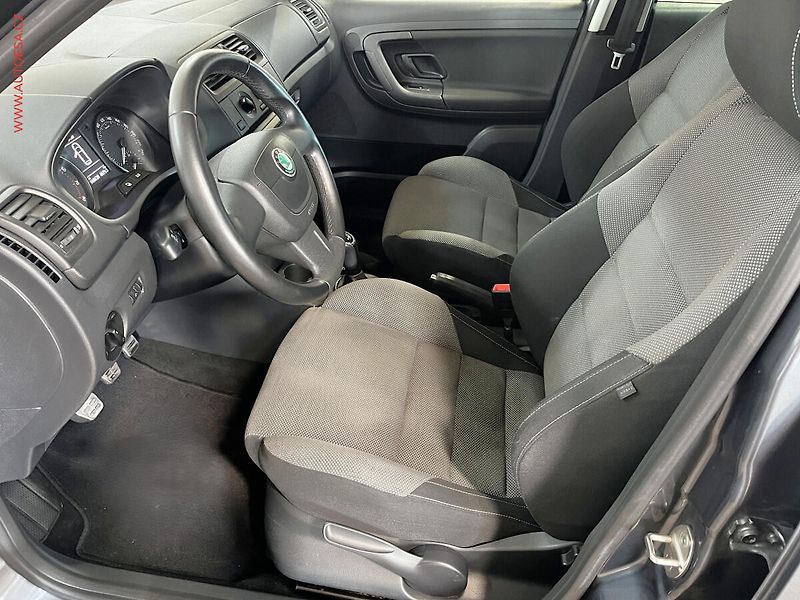 Škoda Fabia (2011) 1.2 TSi, ČR, AC, STK1/28 - fotka 9 z 13