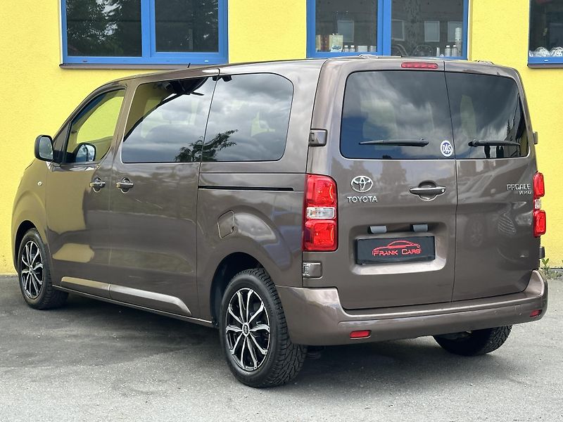 Toyota ProAce (2020) AUTOMAT 2.0/130kW ČR * 5.Míst  - fotka 3 z 36