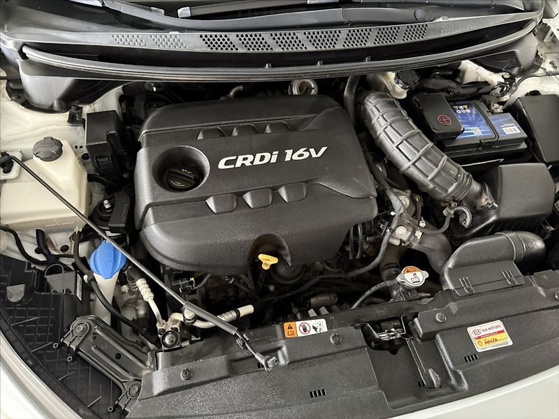 Kia Ceed 1,6   CRDI 94KW NAVI KAMERA ČR - fotka 44 z 44