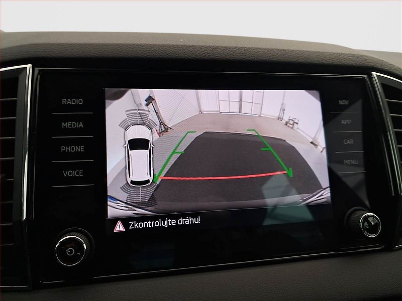 Škoda Karoq (2018) Style 1.5 TSI, Automat - fotka 21 z 23