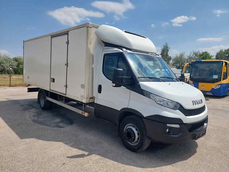 Iveco Daily 70C17 chladící 10 palet - fotka 2 z 41