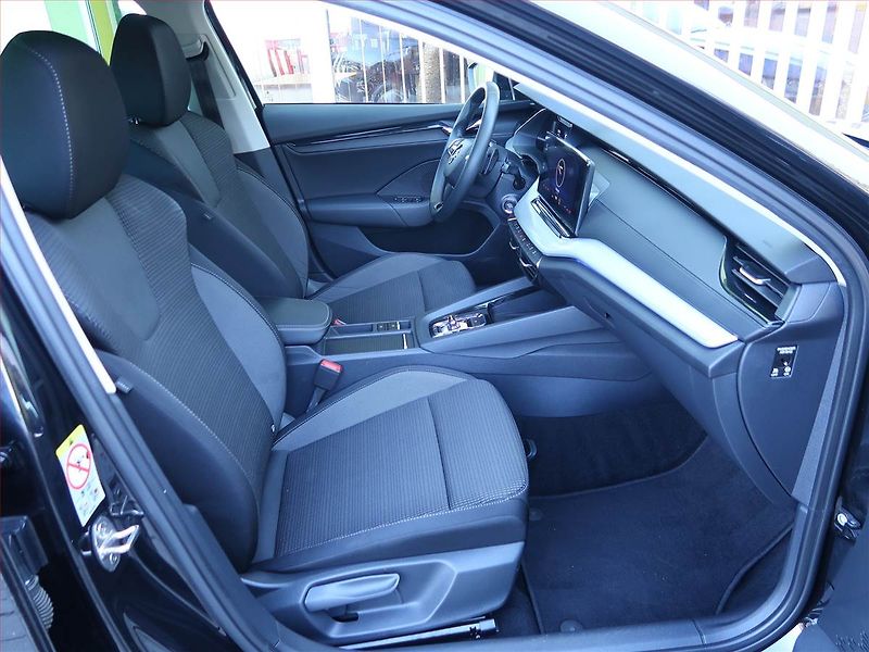 Škoda Octavia (2023) Style 2.0 TDI - fotka 9 z 19