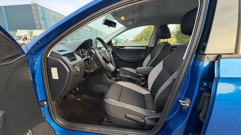 Škoda Rapid 1.0 TSI 81kW Ambition + - fotka 10 z 21