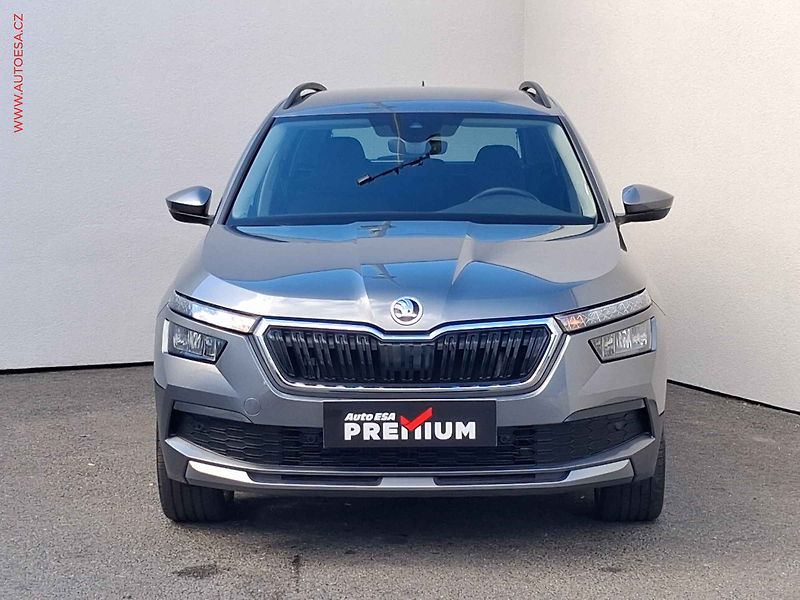 Škoda Kamiq (2022) 1.0 TSi, TOUR, LED - fotka 2 z 19