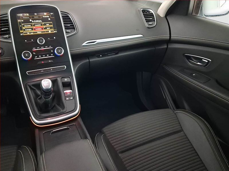 Renault Grand Scénic (2019) Intens 1.7 Blue dCi, ČR,1.maj - fotka 8 z 23