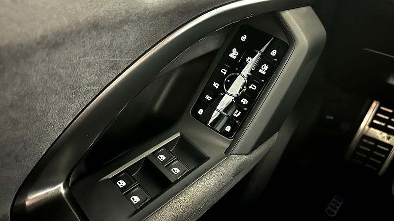 Audi SQ5 STAV NOVÉHO VOZU / ZÁRUKA  - fotka 33 z 44